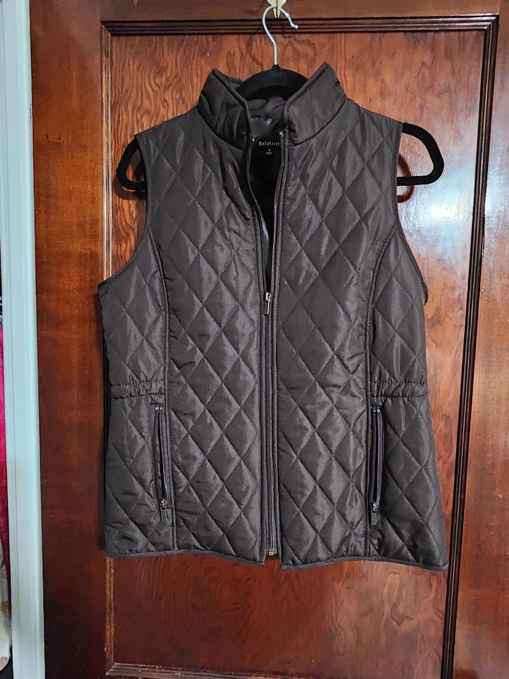 NWOT Relativity Brown Diamond Quilted Vest Medium Full Zip